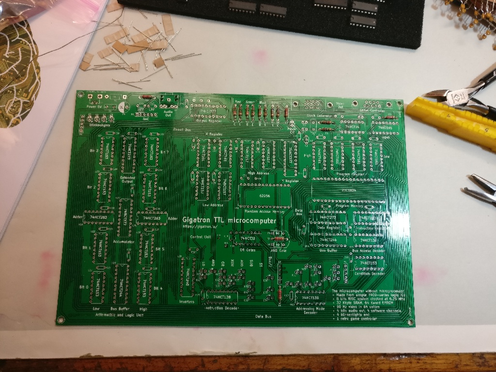 PCB001.jpg